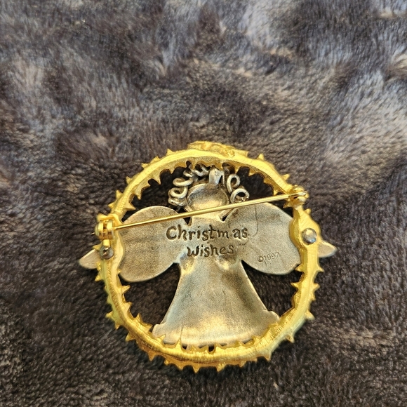 Vintage Angel Brooch Set Of 3 with Gold and Silver Tones - Picture 7 of 14